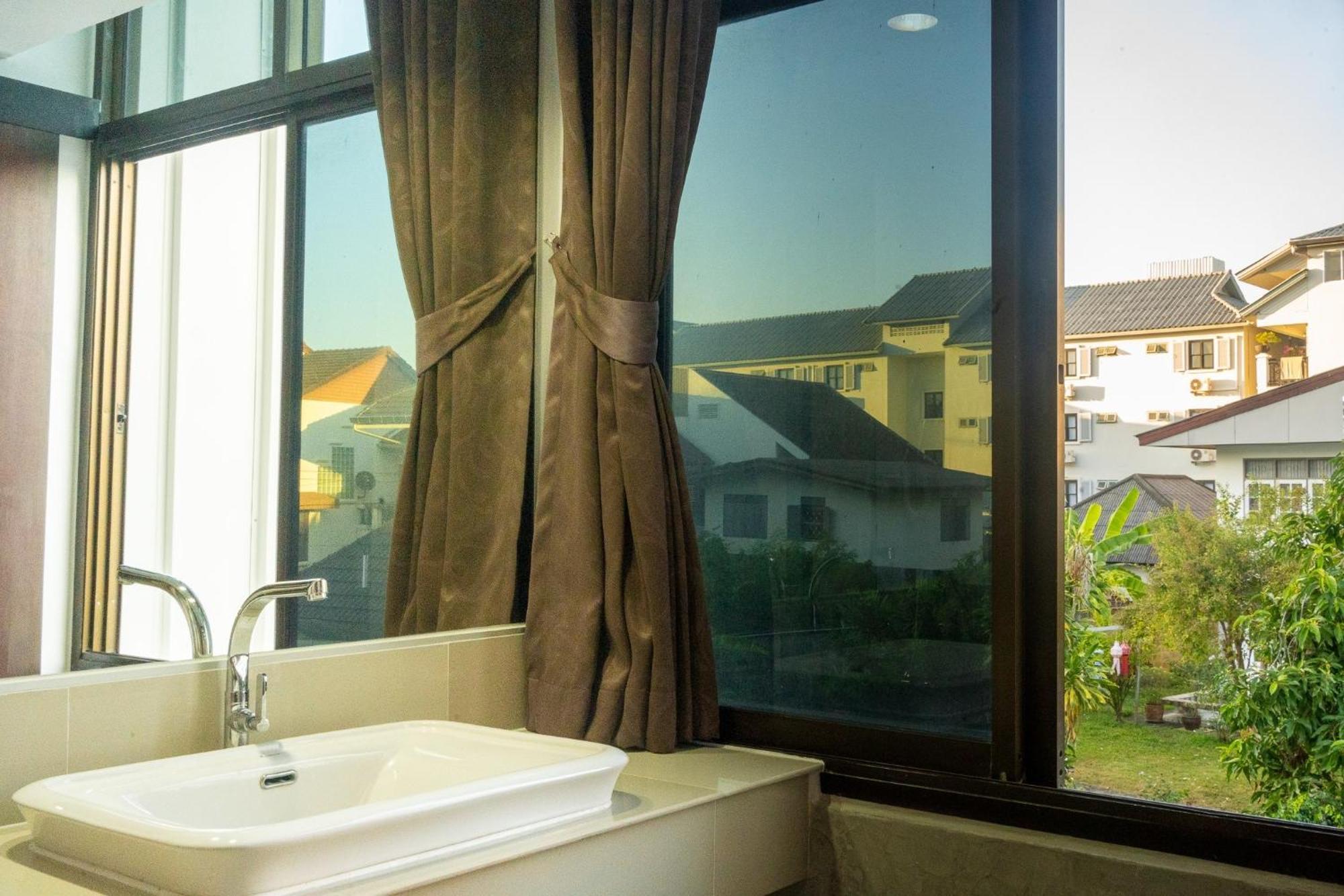 Singharaj Boutique Hotel Chiang Mai Exterior photo